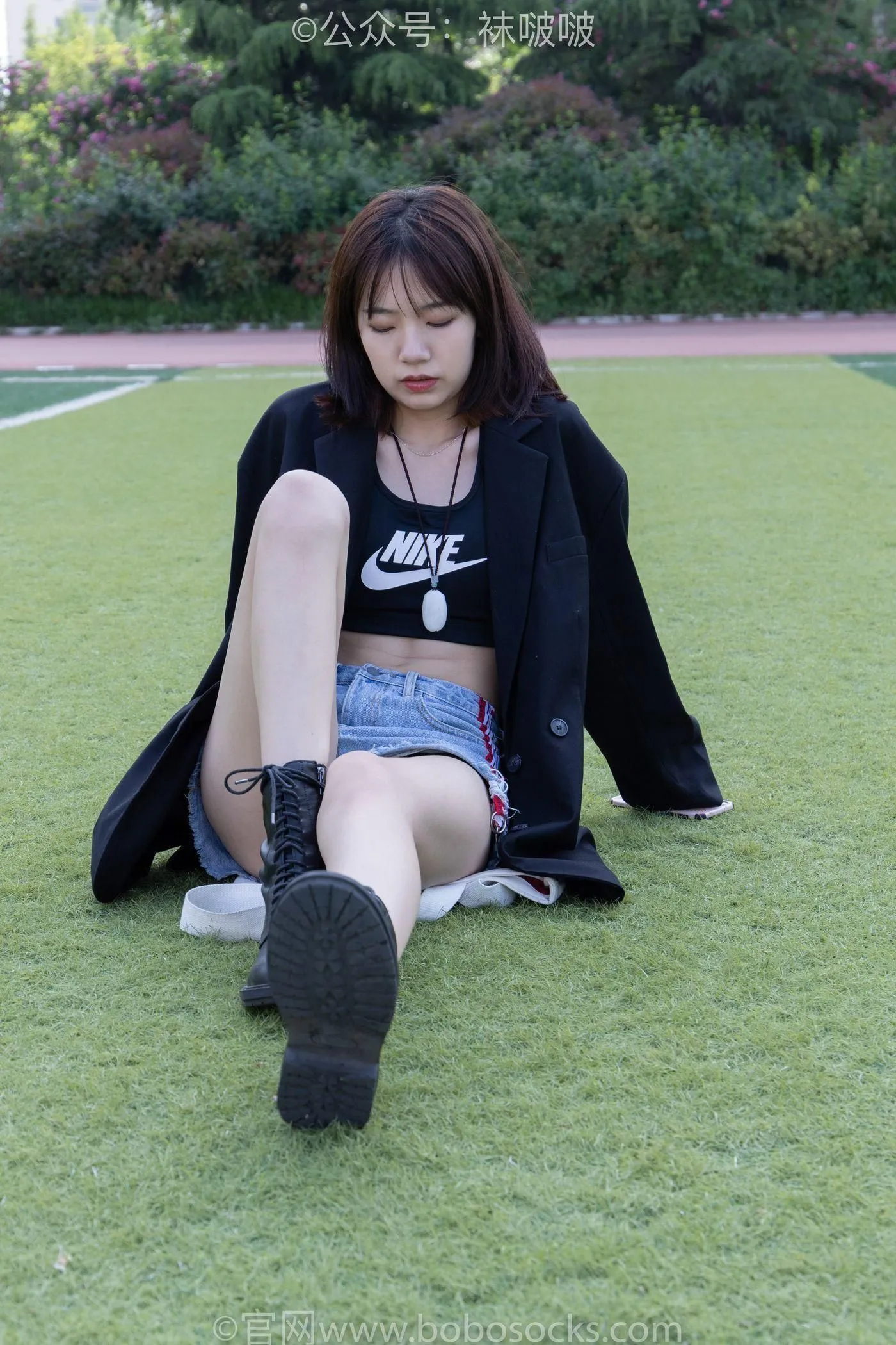 [BoBoSocks袜啵啵]NO.010 小甜豆-马丁靴、白色短棉袜、裸足 [117P]插图